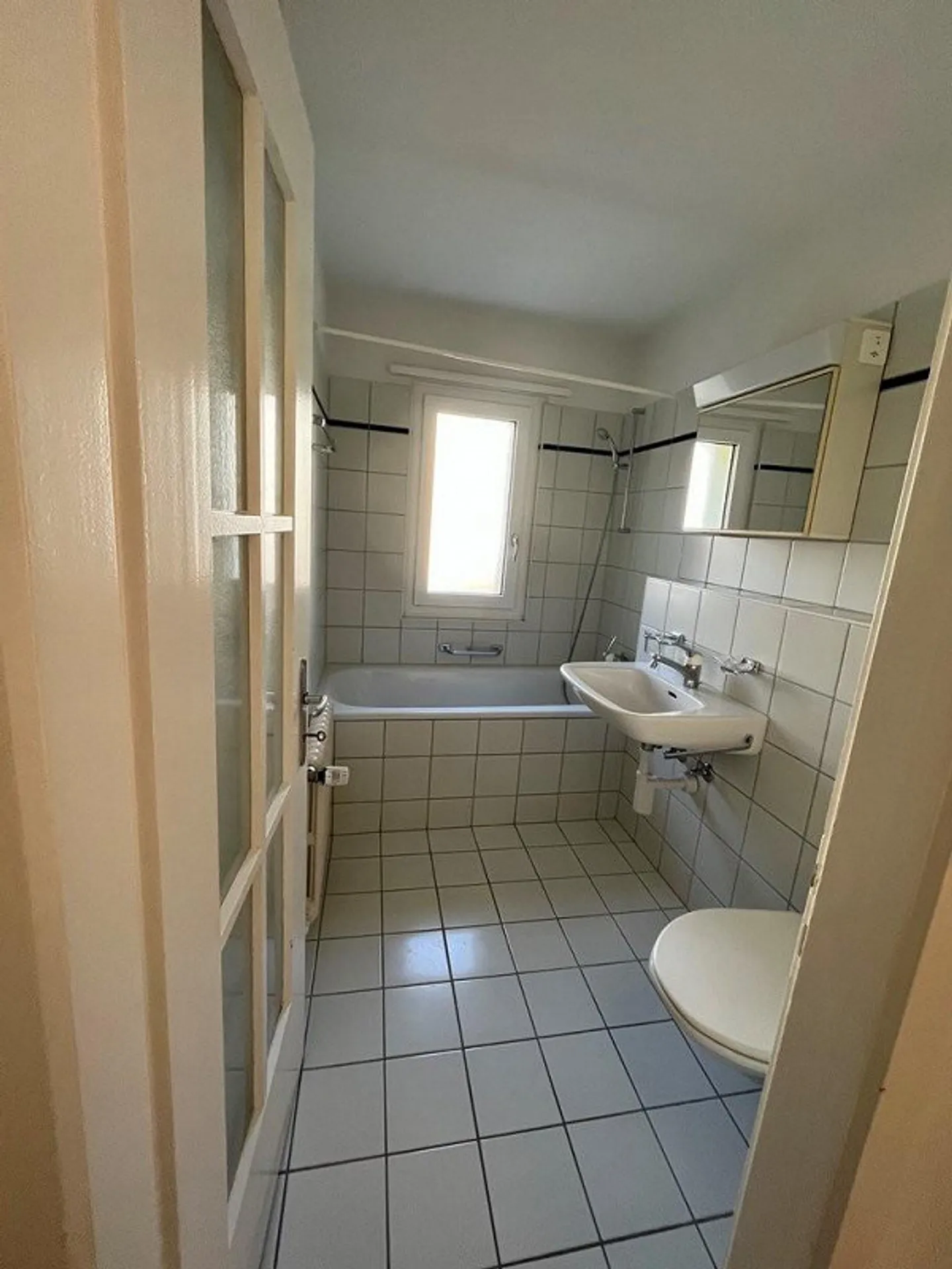 Idyllic Apartment in the Heart of Wettingen - Photo 6 of 7