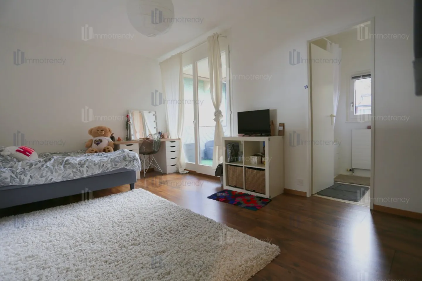 Geräumige Wohnung mit Garten - Foto 5 von 5