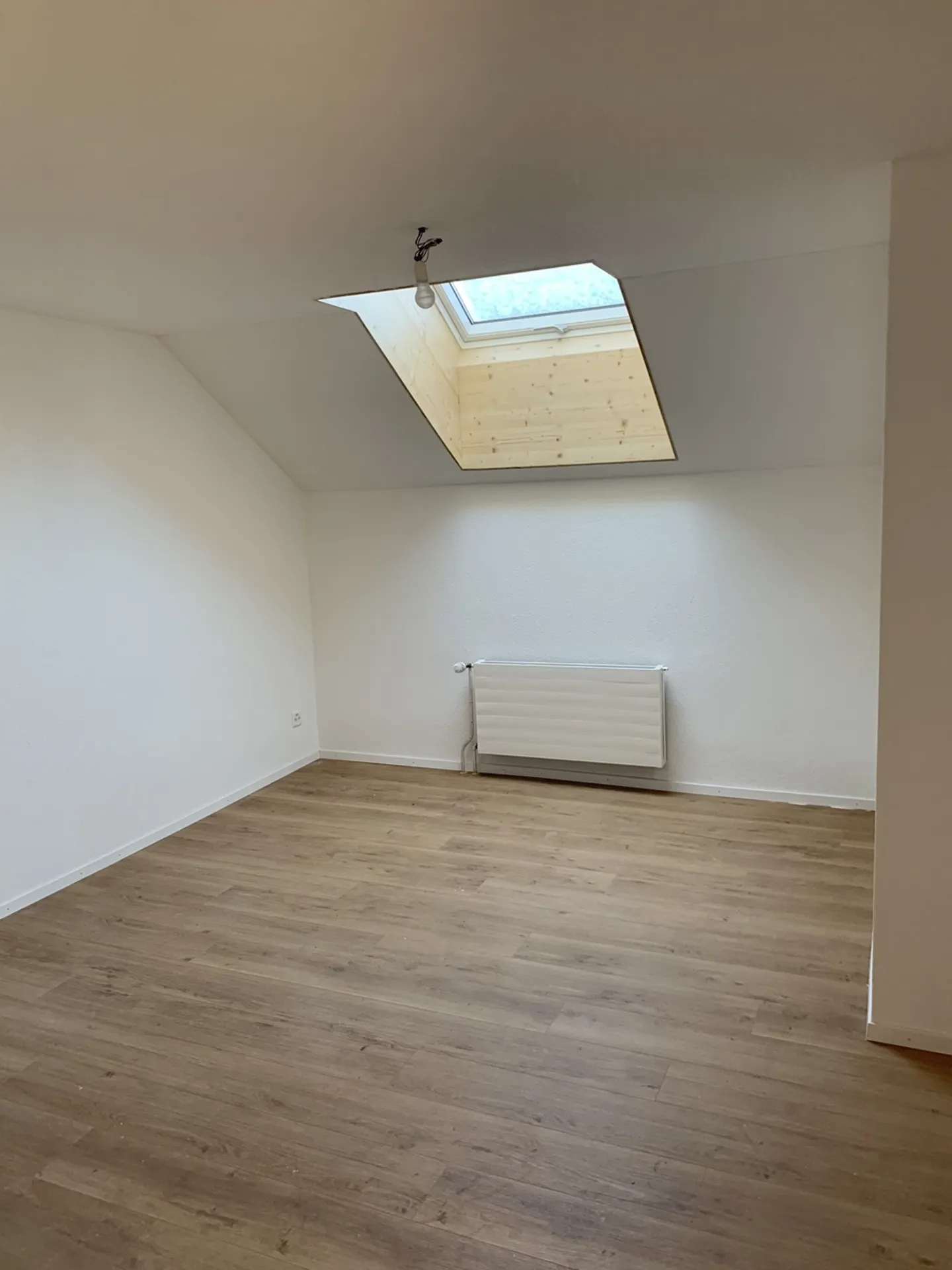 Courtelary Apartment - 4.5 rooms - Photo 3 of 5