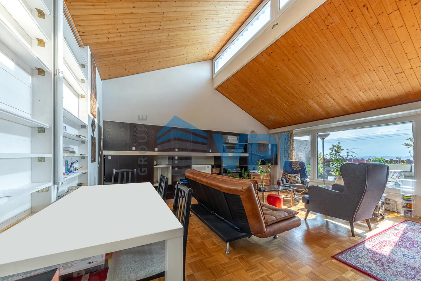 Penthouse Apartment - Photo 8 of 11