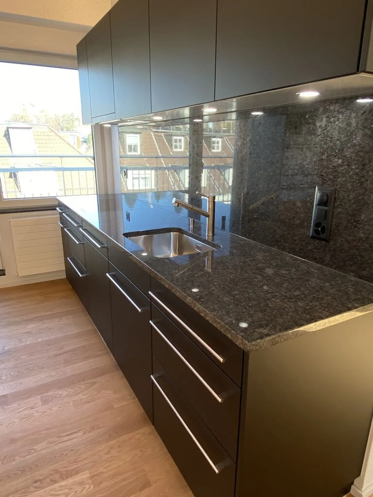 Cet appartement vous laissera sans voix - Appartement en attique de 4,5 pièces à Lucerne - Photo 3 sur 11