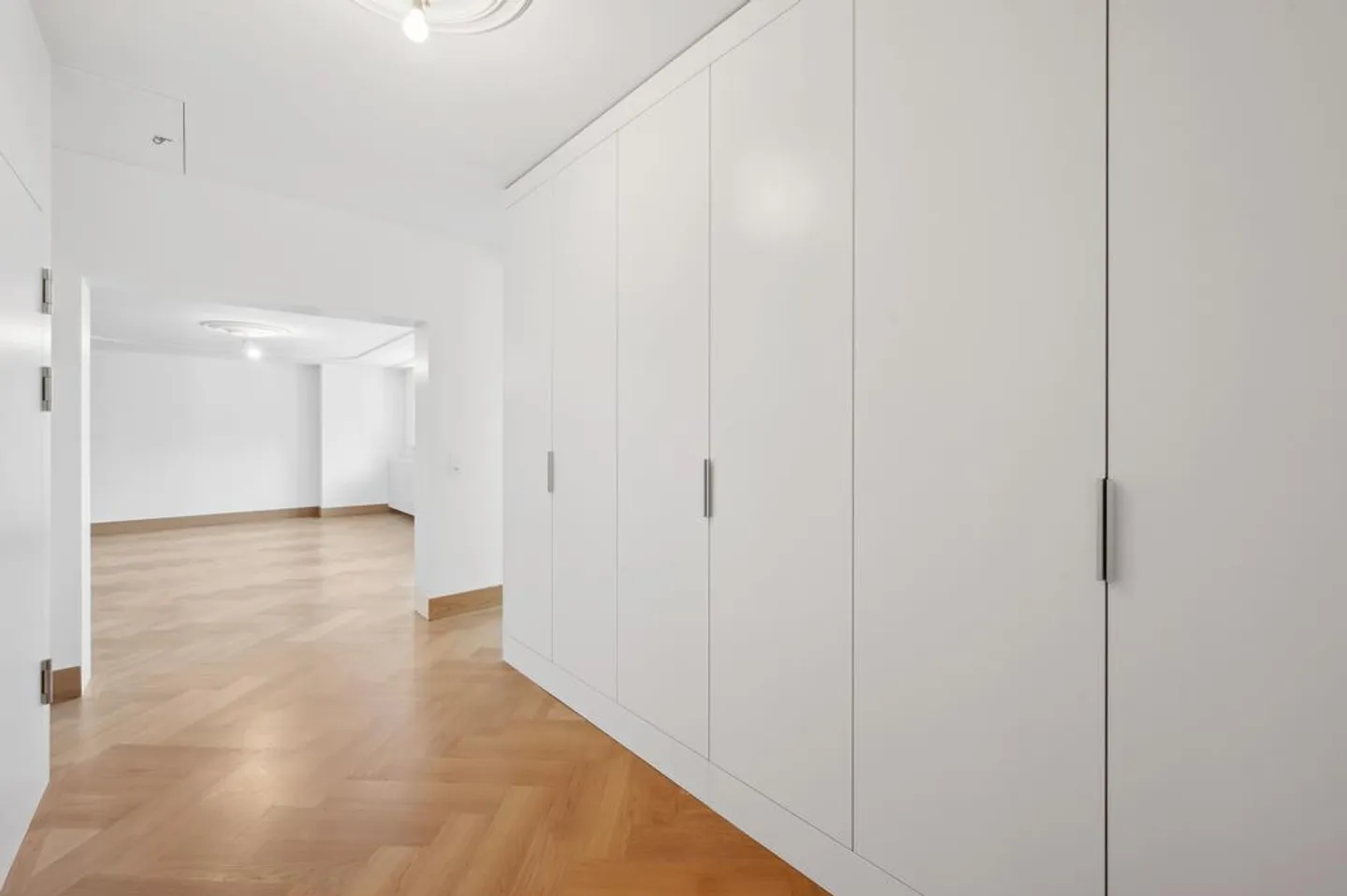 Appartamento moderno in un vecchio edificio vicino al fiume Reno - 2 affitti netti in omaggio !! - Foto 4 di 6