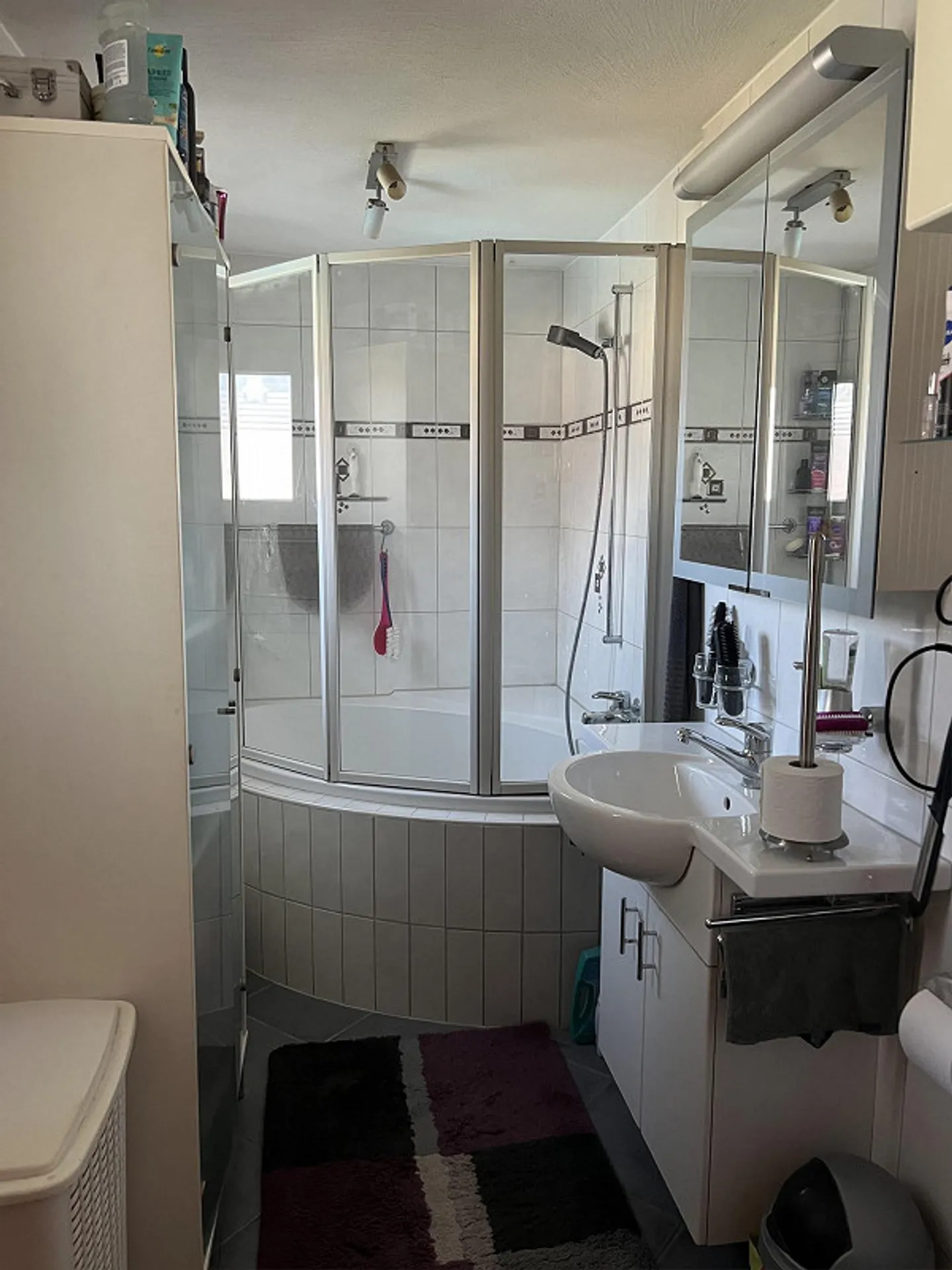 Angebautes 4-Zimmer EFH mit 400 m2 Grundstücksfläche - Foto 6 von 9
