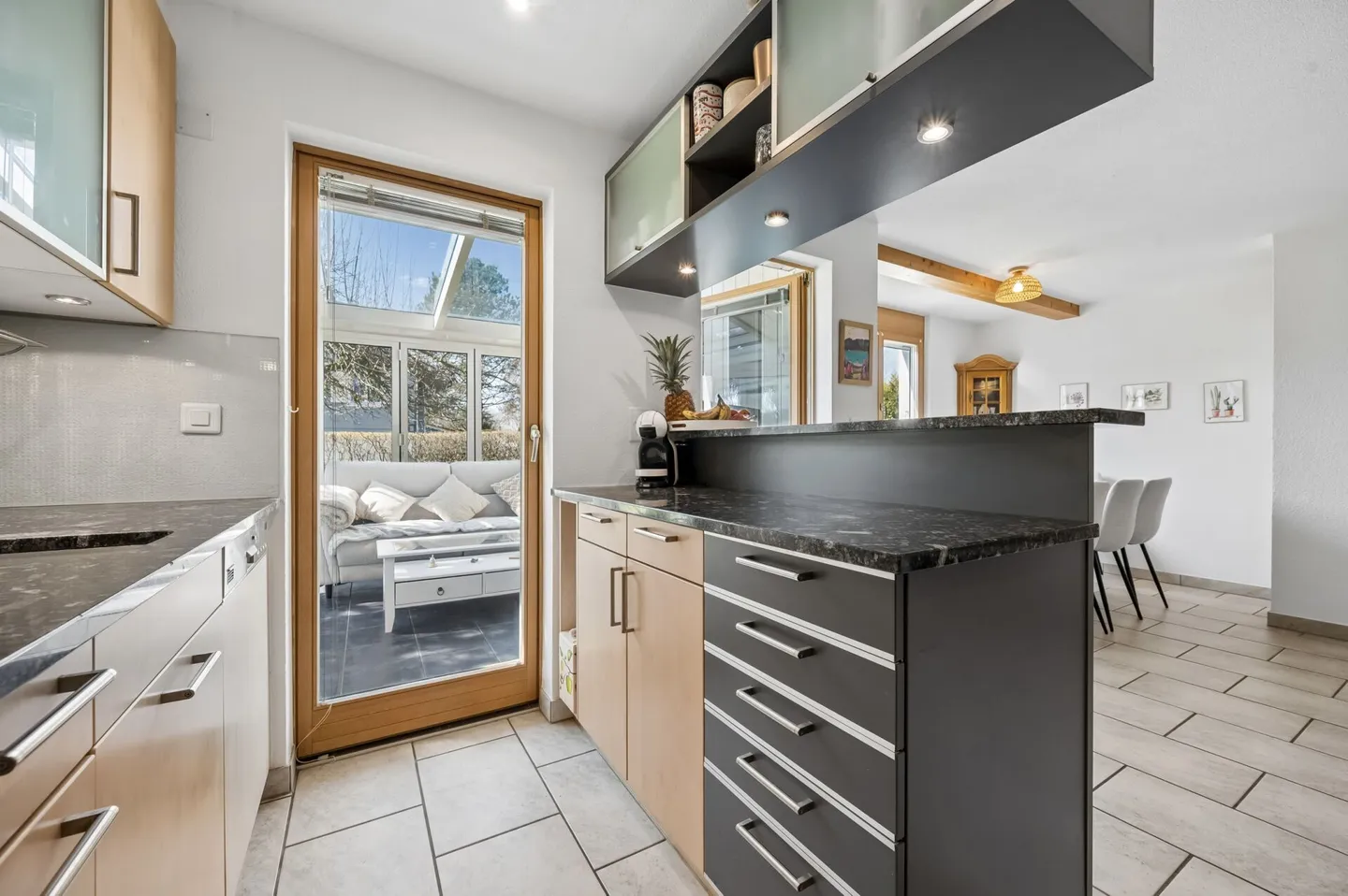 Incantevole Casa Familiare vicino al Lago di Neuchâtel - Foto 5 di 13