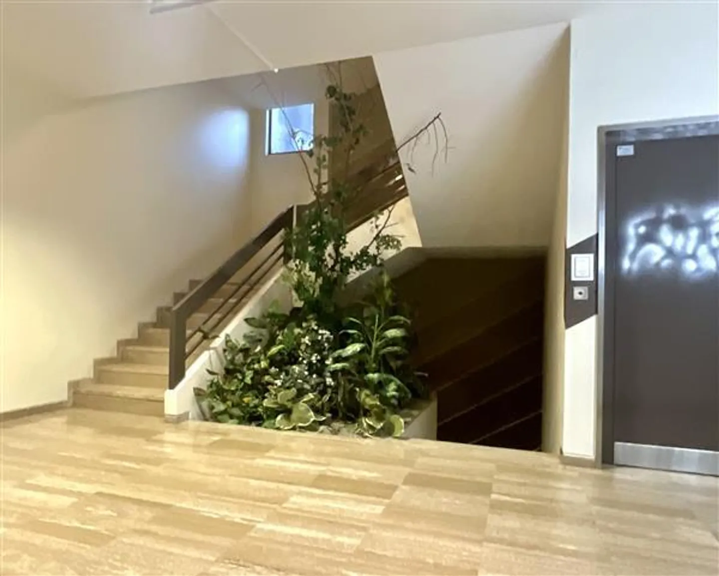 Viganello: Office with 8 Rooms - Photo 8 of 9