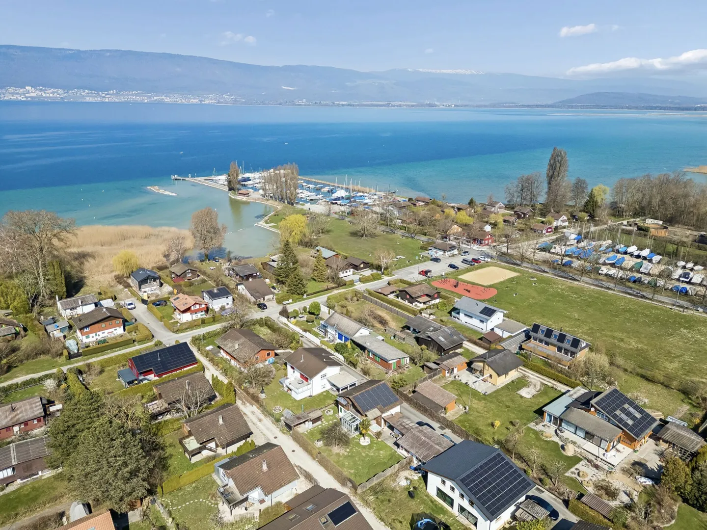 Incantevole Casa Familiare vicino al Lago di Neuchâtel - Foto 13 di 13