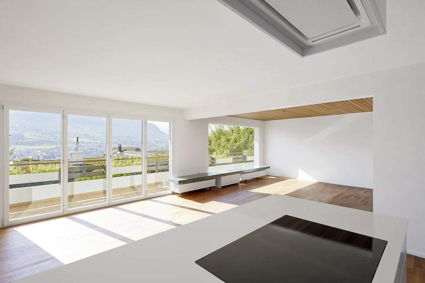 Stilvolle Wohnung mit Dachterrasse - Foto 2 von 19