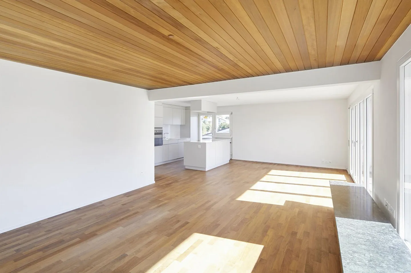 Stilvolle Wohnung mit Dachterrasse - Foto 10 von 19