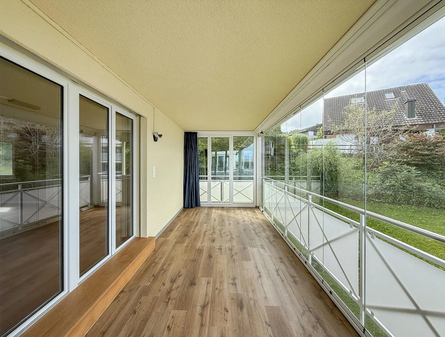 Trendy 3.5-room apartment with large balcony - Photo 5 of 9