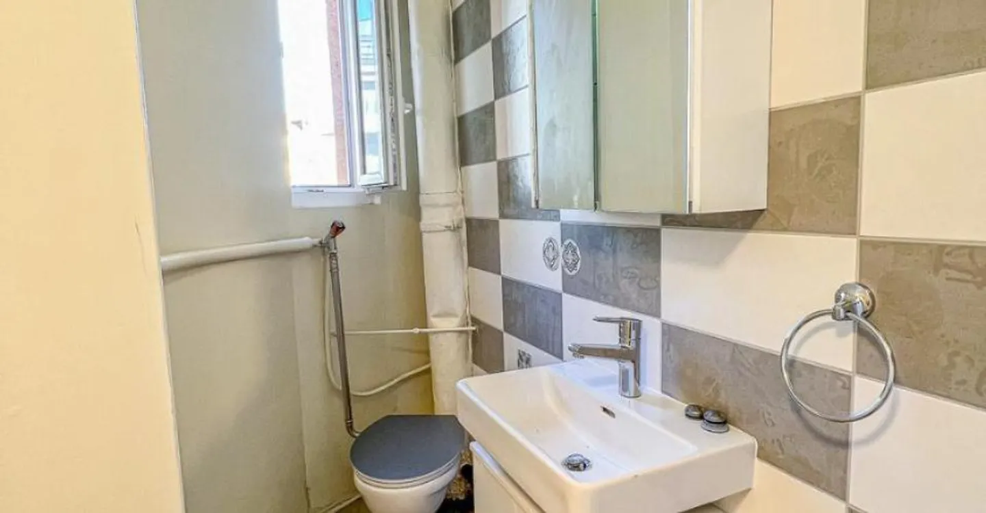 3-room apartment with large terrace of approx. 25 m2 - Photo 8 of 9
