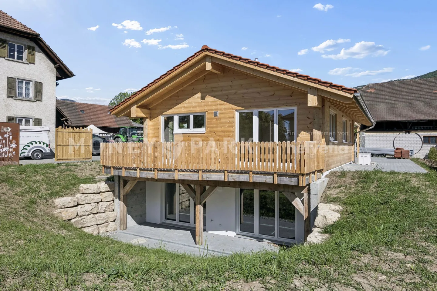Oasi di benessere di 4,5 stanze: casa in legno di alta qualità con carattere - Foto 1 di 9