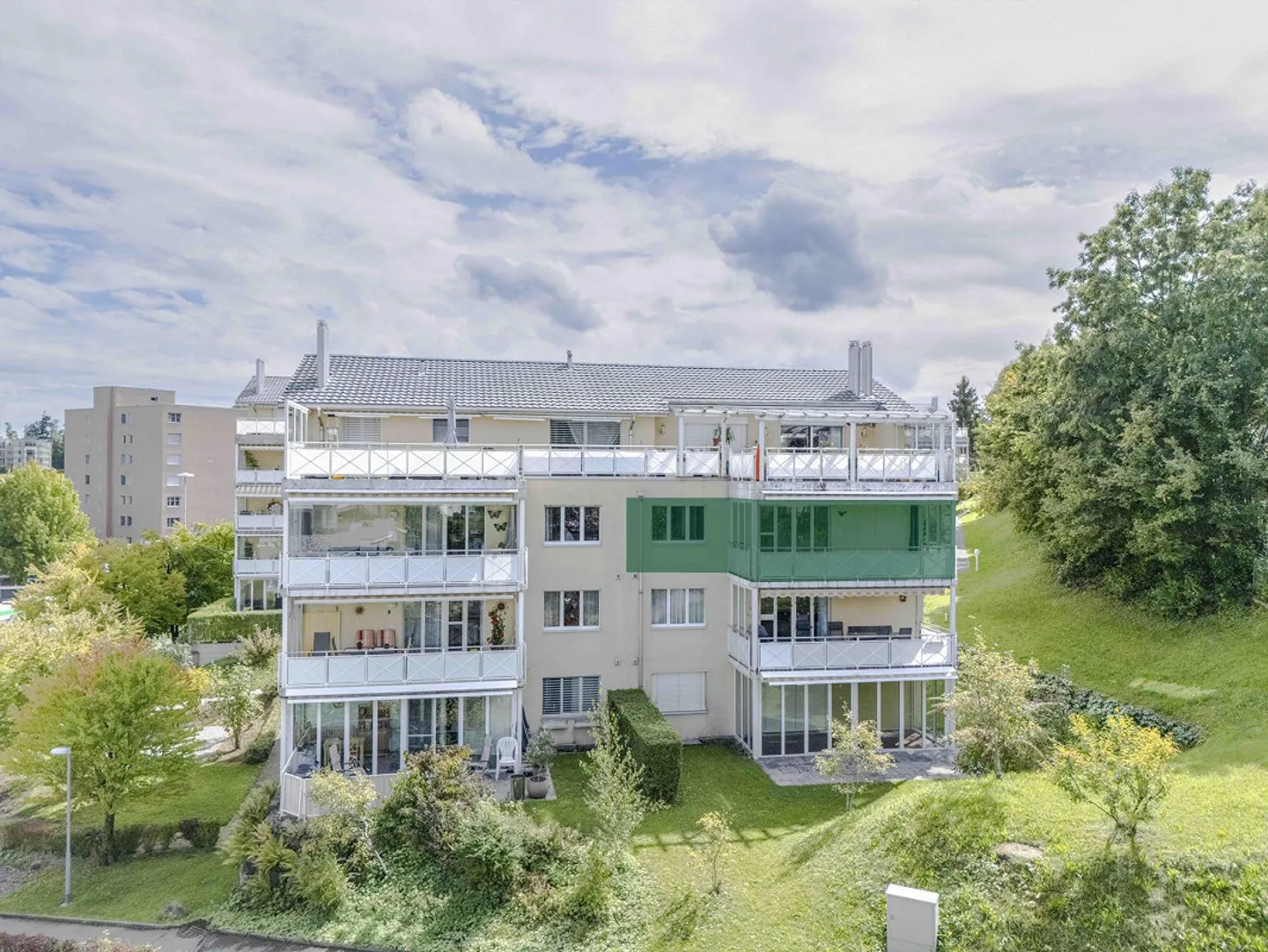 Trendy 3.5-room apartment with large balcony - Photo 8 of 9