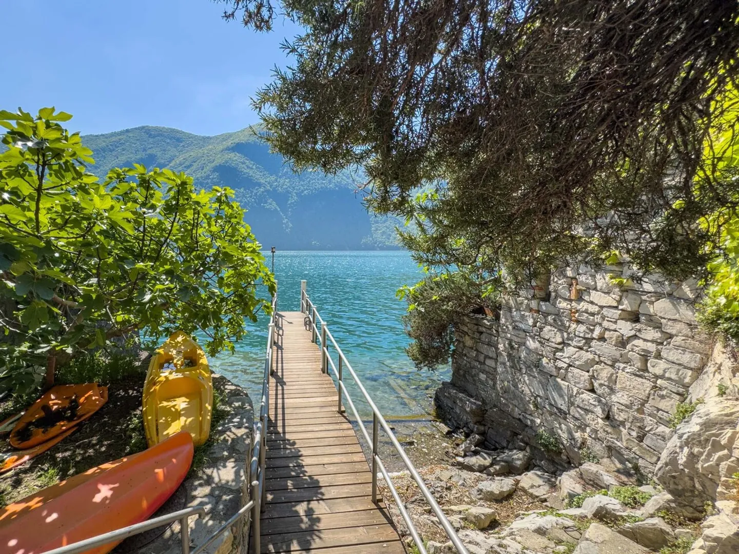 Maison au bord du lac à rénover avec projet approuvé à Gandria - Photo 5 sur 8