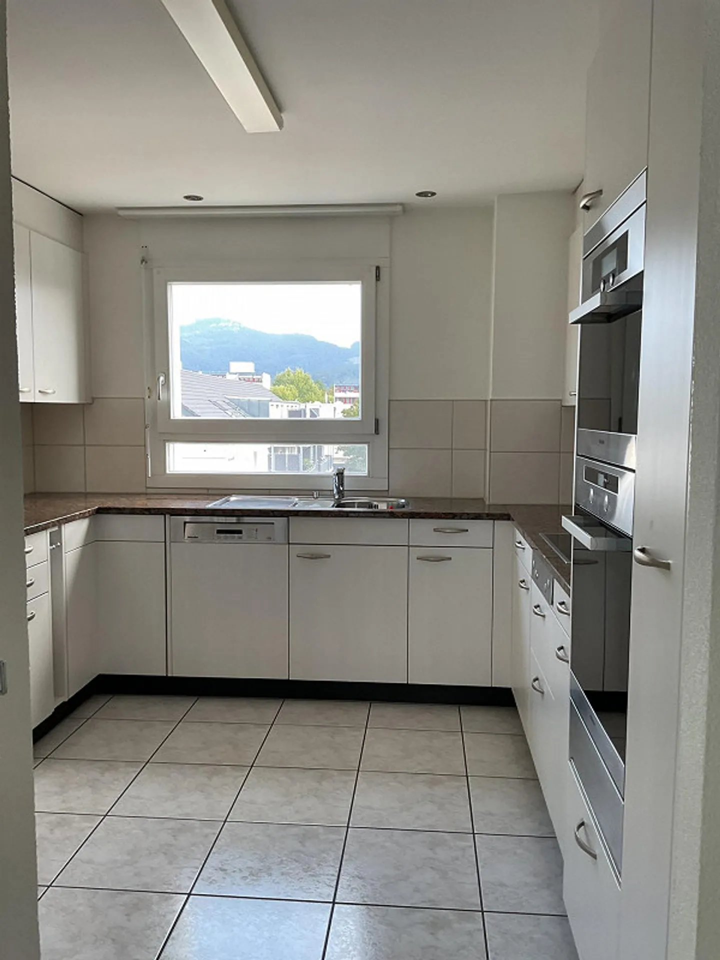 Appartement exclusif de 4½ pièces avec terrasse/jardin d'hiver de 35 m² - Photo 5 sur 12