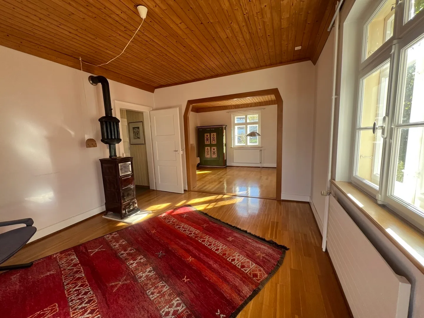 Detached single-family house with large garden and carport - Photo 7 of 11