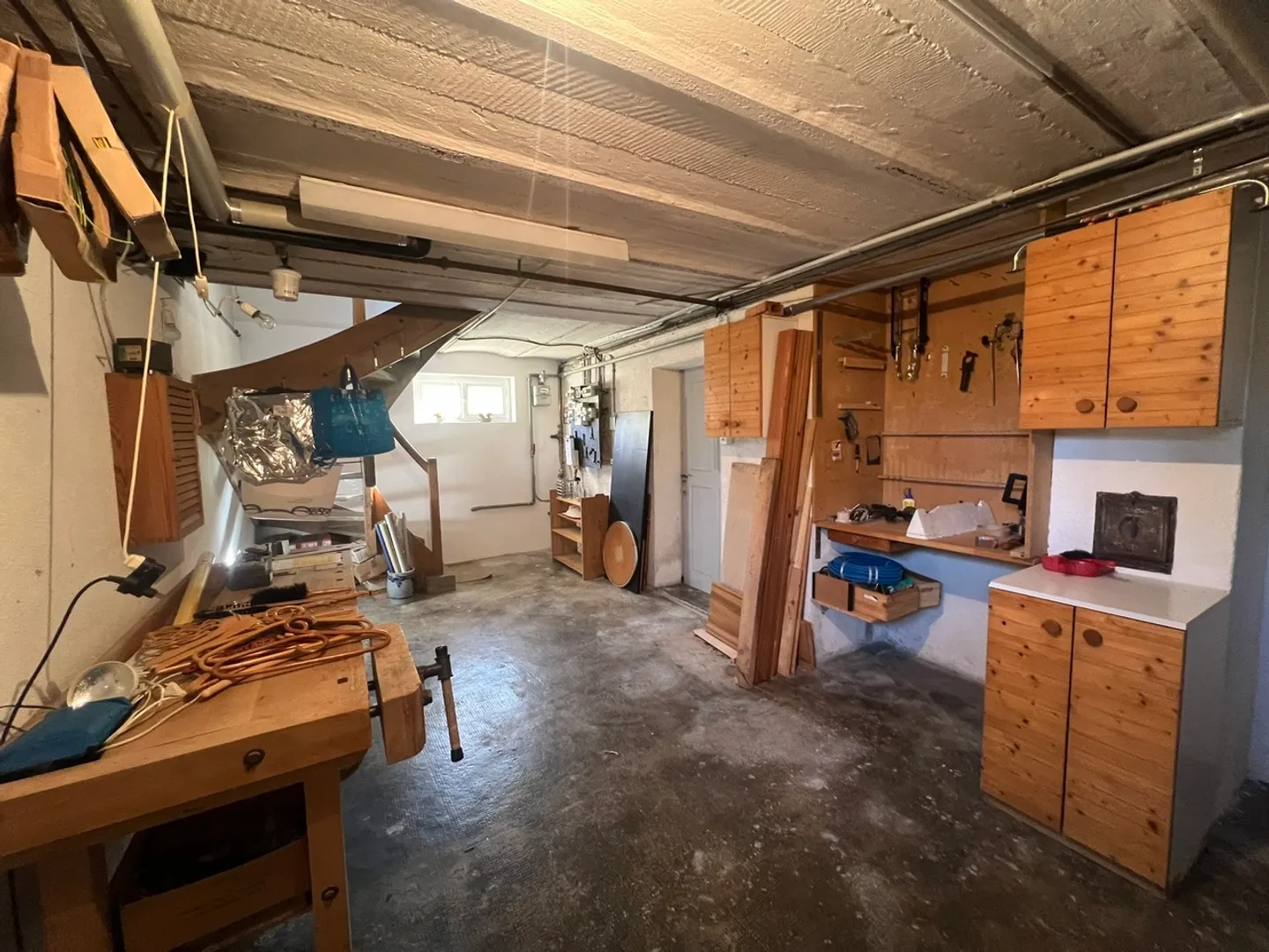 Detached single-family house with large garden and carport - Photo 10 of 11