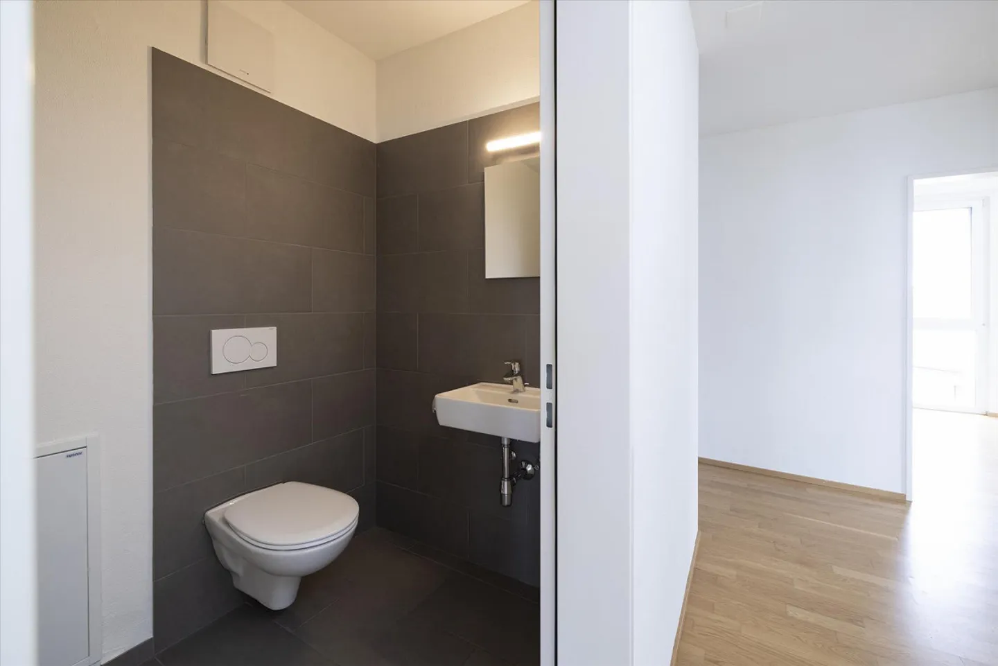 Rare beautiful 4.5-room maisonette apartment with dream view! - Photo 5 of 13