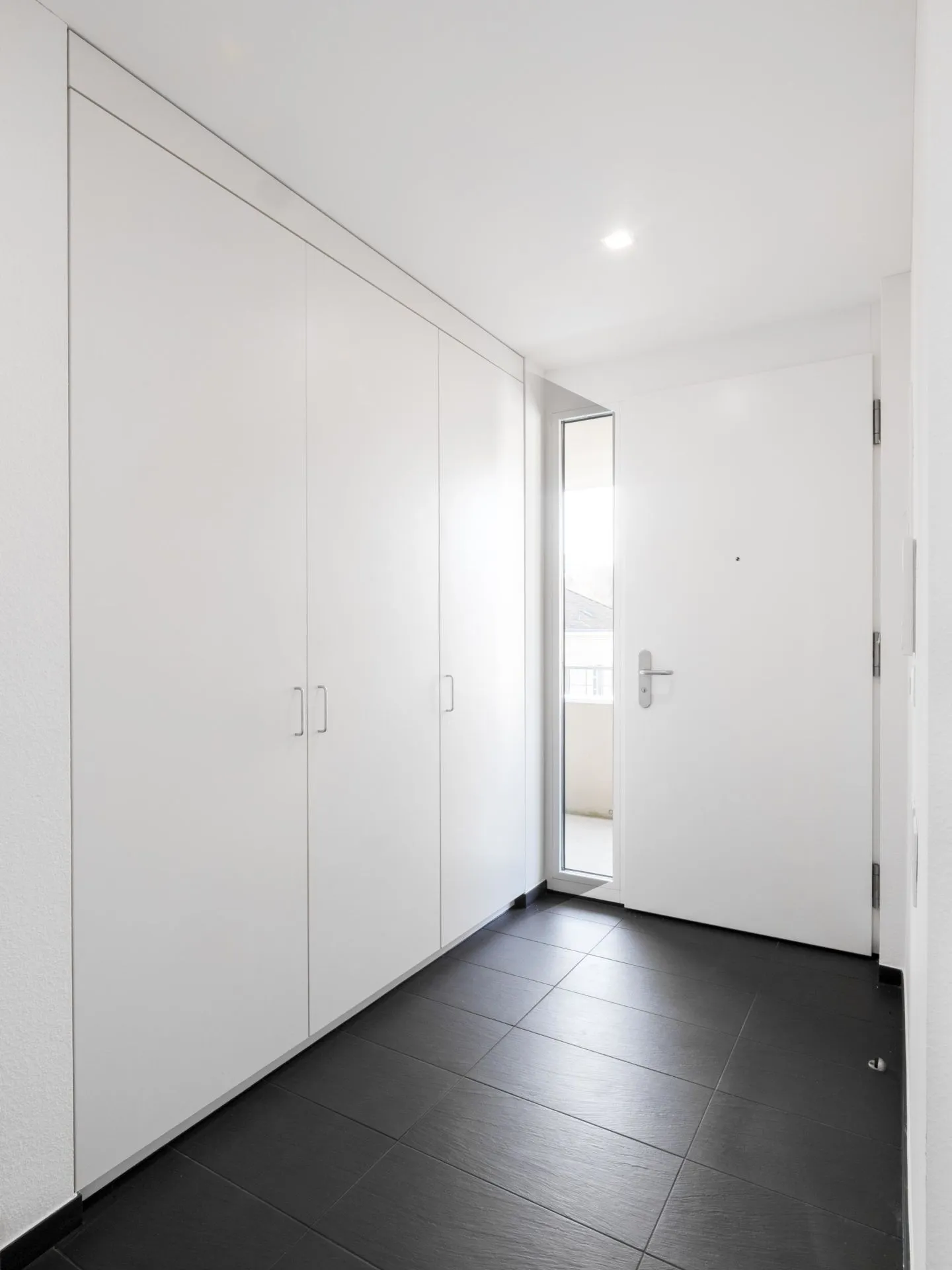 Appartement en duplex de 3 pièces à Binningen - Photo 12 sur 12