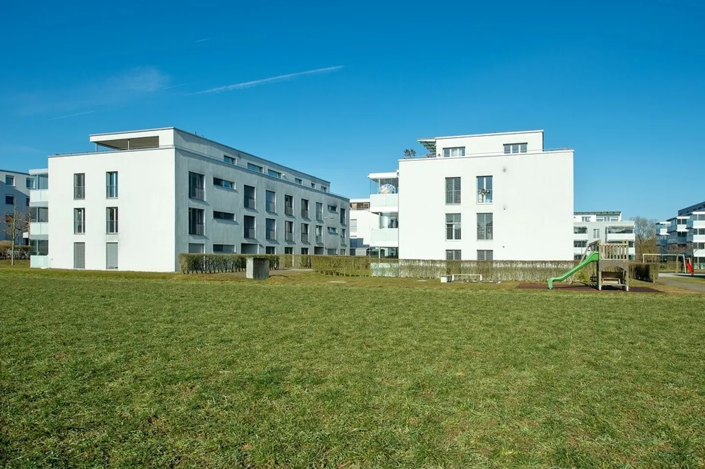 Living happiness at first sight - Photo 1 of 10