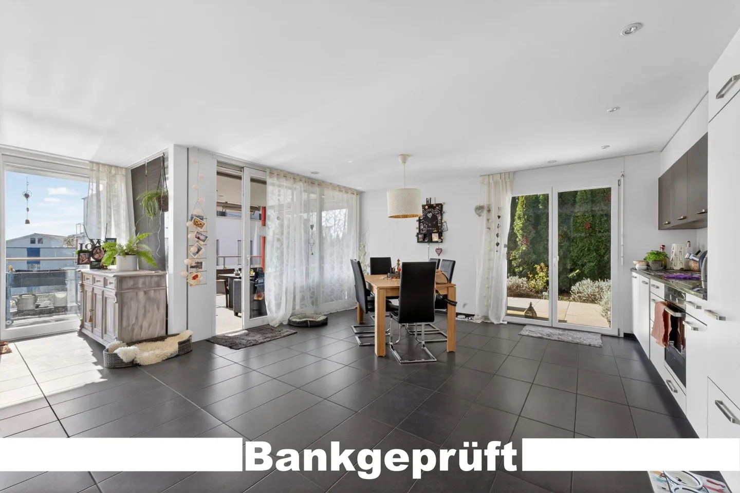 Charmante Gartenwohnung - Foto 1 von 18