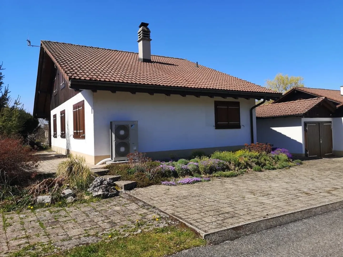 Baisse de prix : maison 5.5pces, env. 120m2, terrain 802m2, avec garage, places - Photo 4 of 13