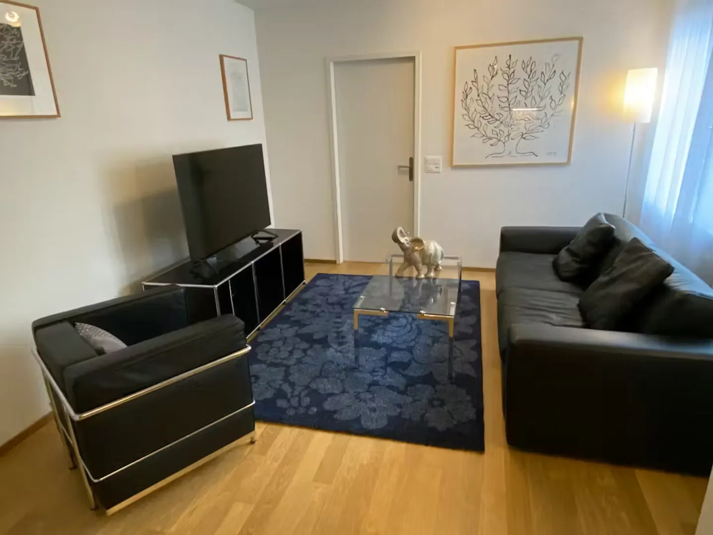 Apartment for rent - Photo 2 of 9