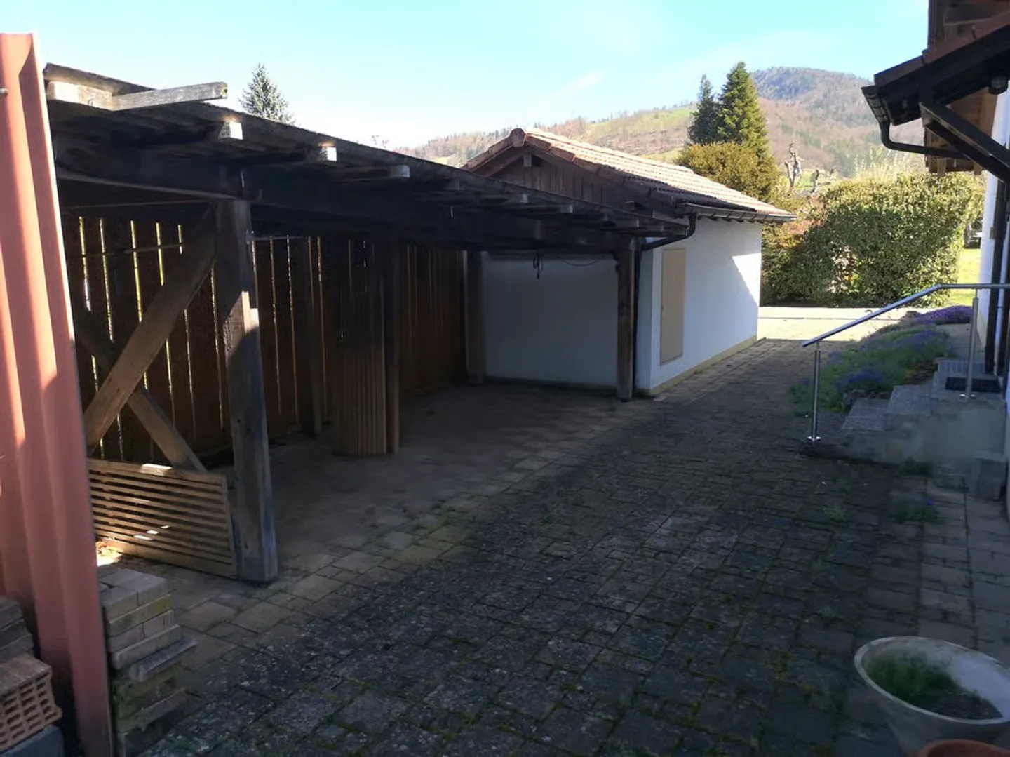 Baisse de prix : maison 5.5pces, env. 120m2, terrain 802m2, avec garage, places - Photo 9 of 13