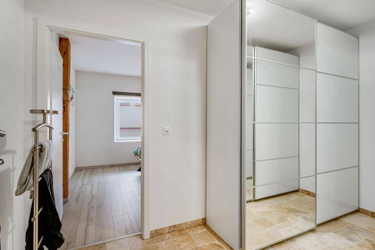 Mietgebäude in Villars-Burquin - Foto 4 von 13