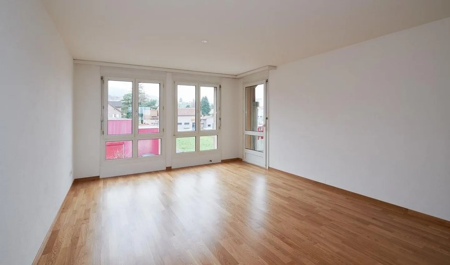 Are you looking for an apartment near the city center? - Photo 6 of 9