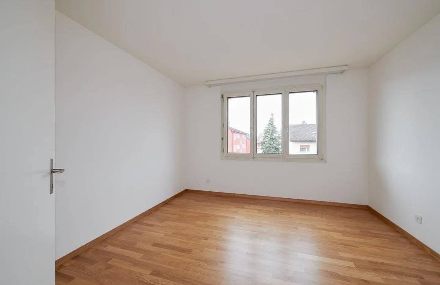 Are you looking for an apartment near the city center? - Photo 7 of 9