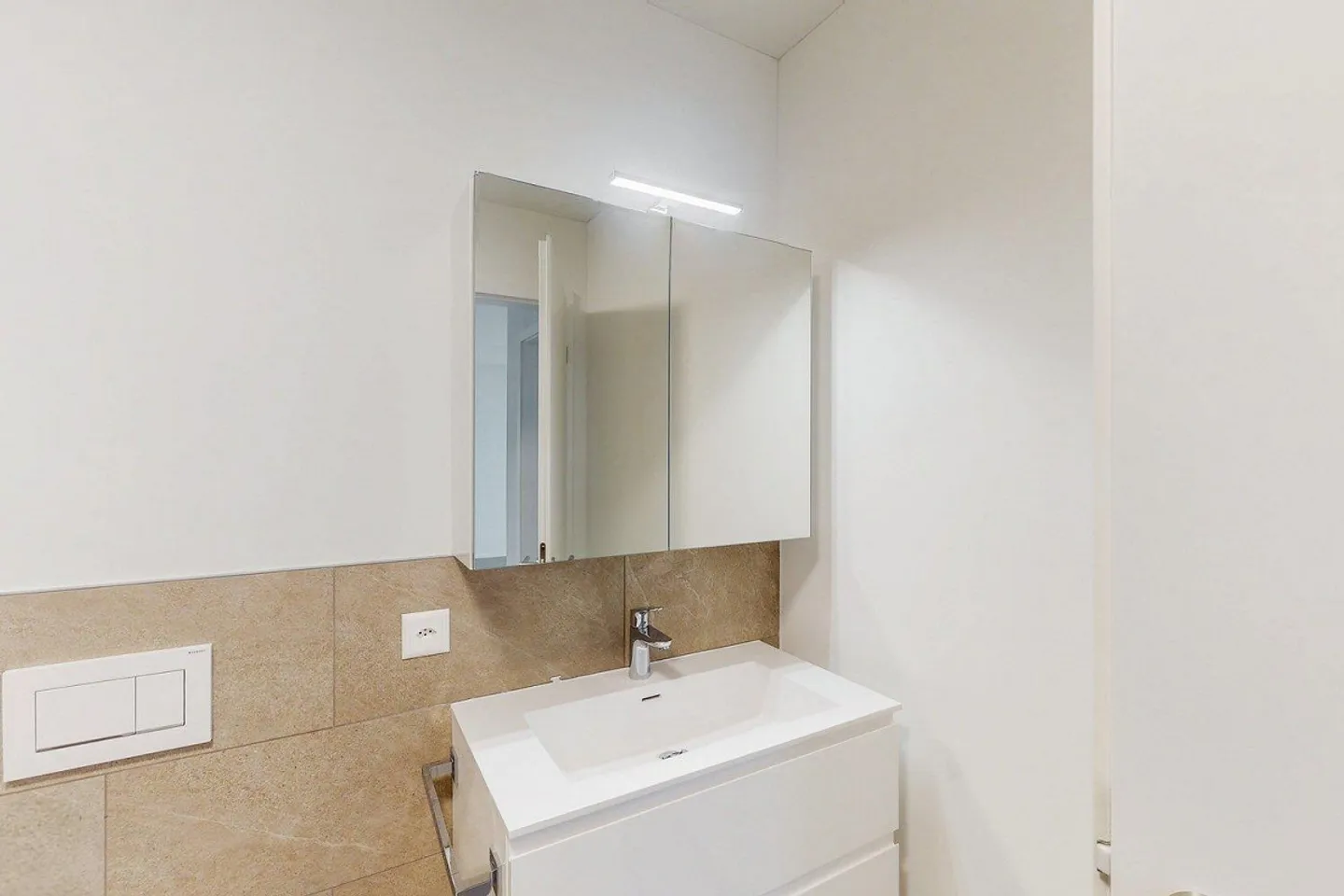 Morella Massagno - 2.5 pièces dans une zone stratégique - Photo 7 sur 13