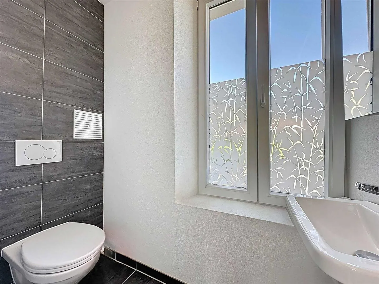 Apartment of 126 m2 with breathtaking views in the heart of Lavaux - Photo 6 of 12