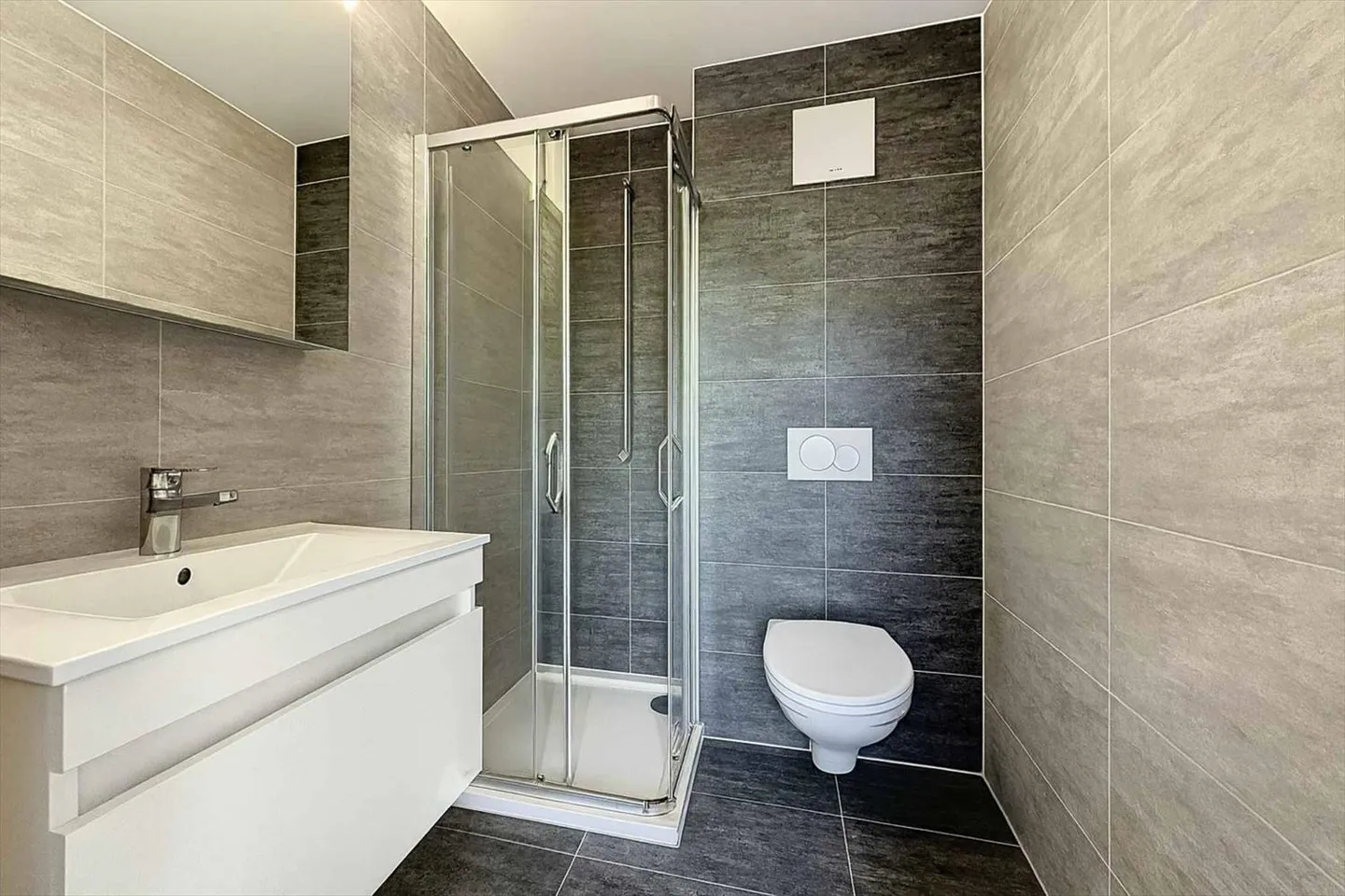 Apartment of 126 m2 with breathtaking views in the heart of Lavaux - Photo 8 of 12