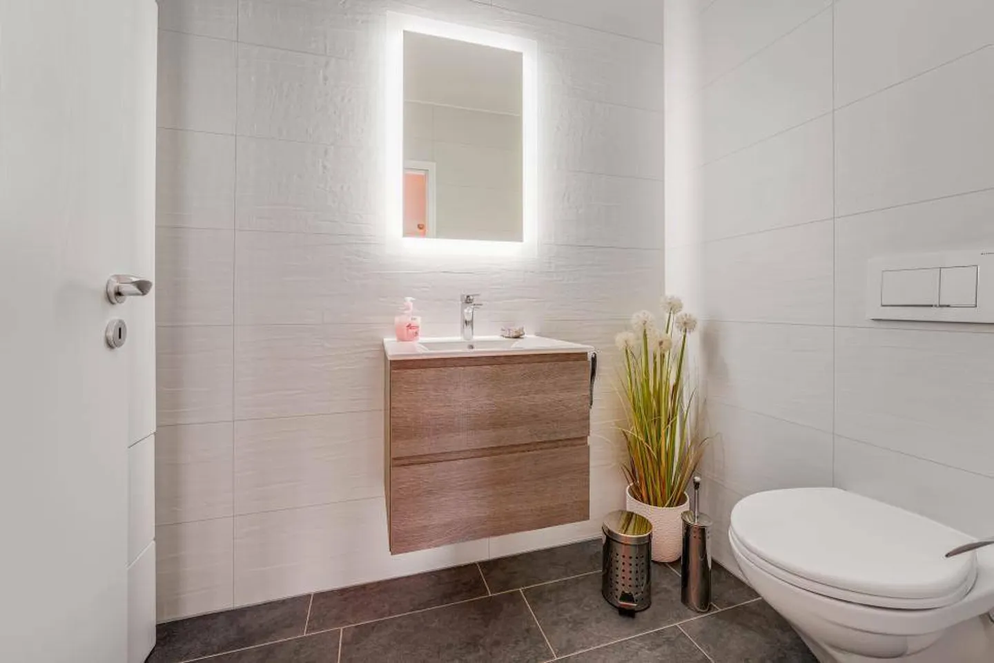 Mietgebäude in Villars-Burquin - Foto 10 von 13