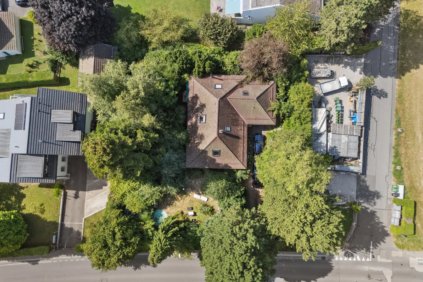 Einfamilienhaus in gefragtem Wohngebiet - Foto 3 von 12