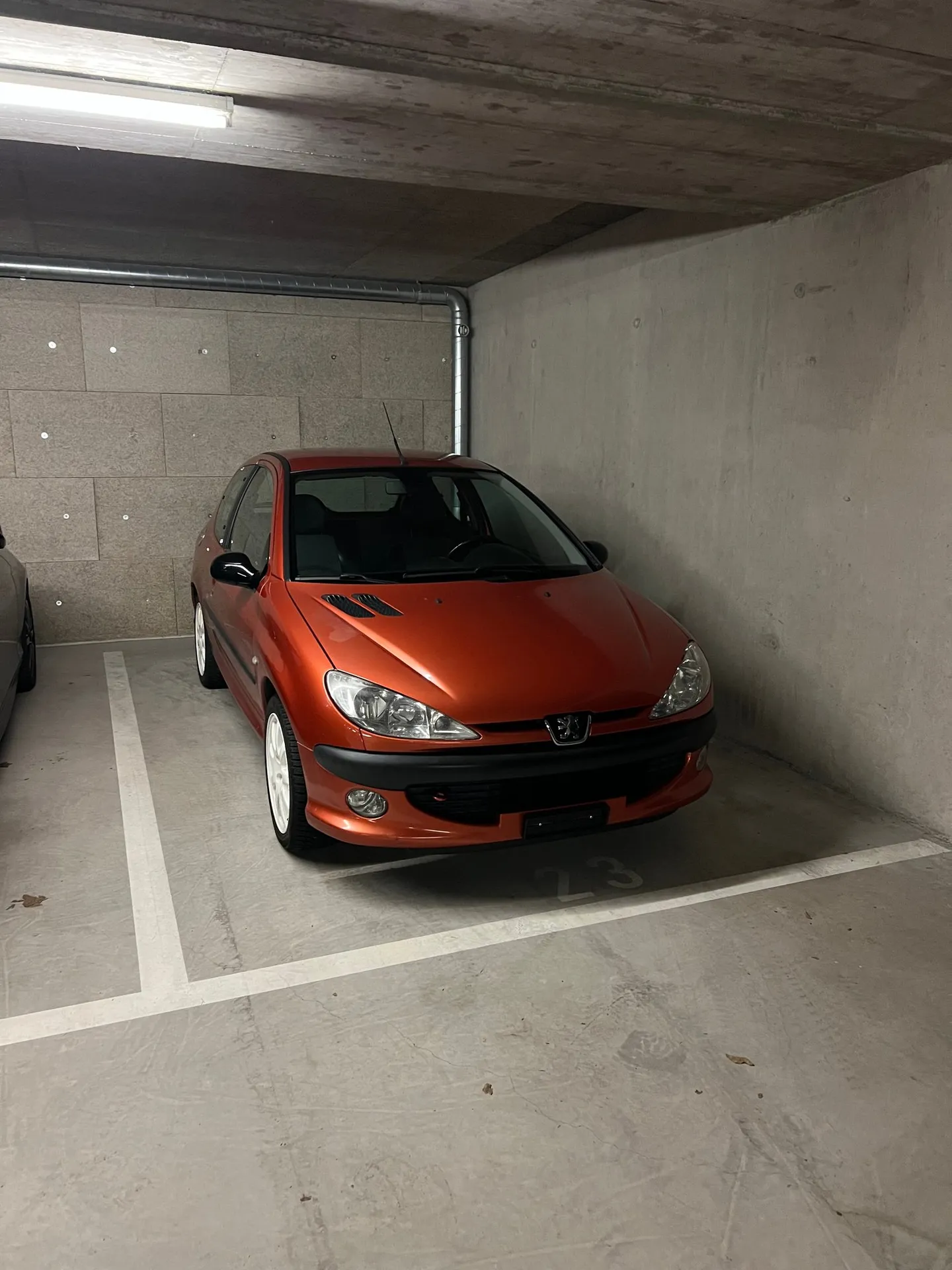 Posto auto in garage sotterraneo ben tenuto - Foto 4 di 4