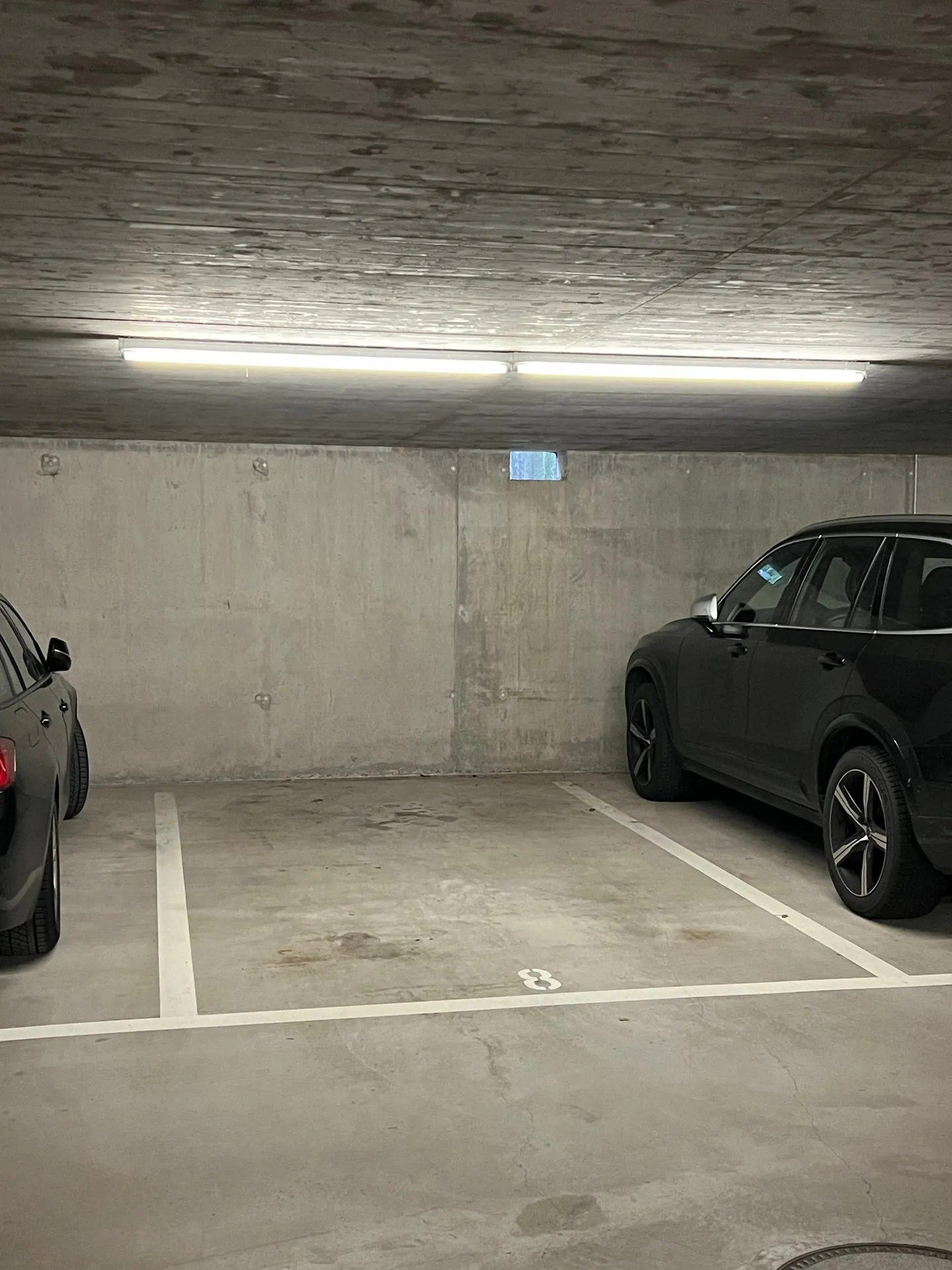 Posto auto in garage sotterraneo ben tenuto - Foto 3 di 4