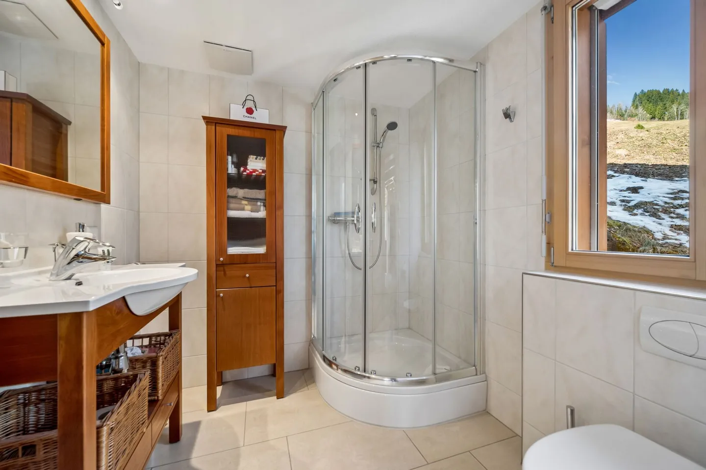 Stilvolles Chalet mit beeindruckender Aussicht - Photo 8 of 13