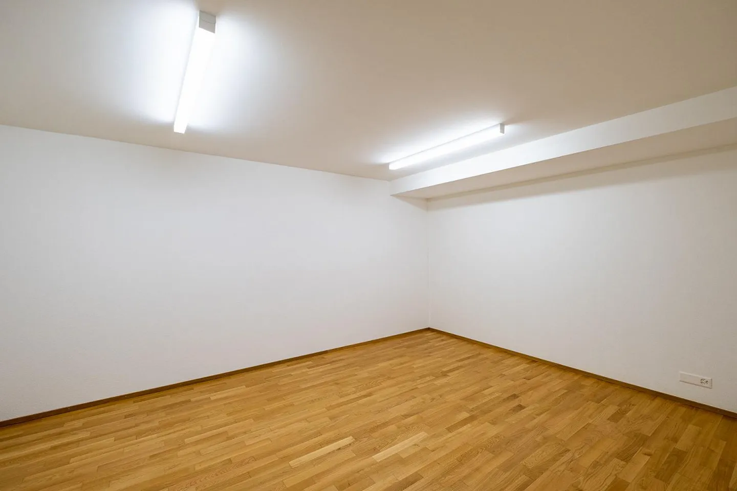 Ufficio/Sala di pratica cerca nuovo inquilino! - Foto 5 di 12