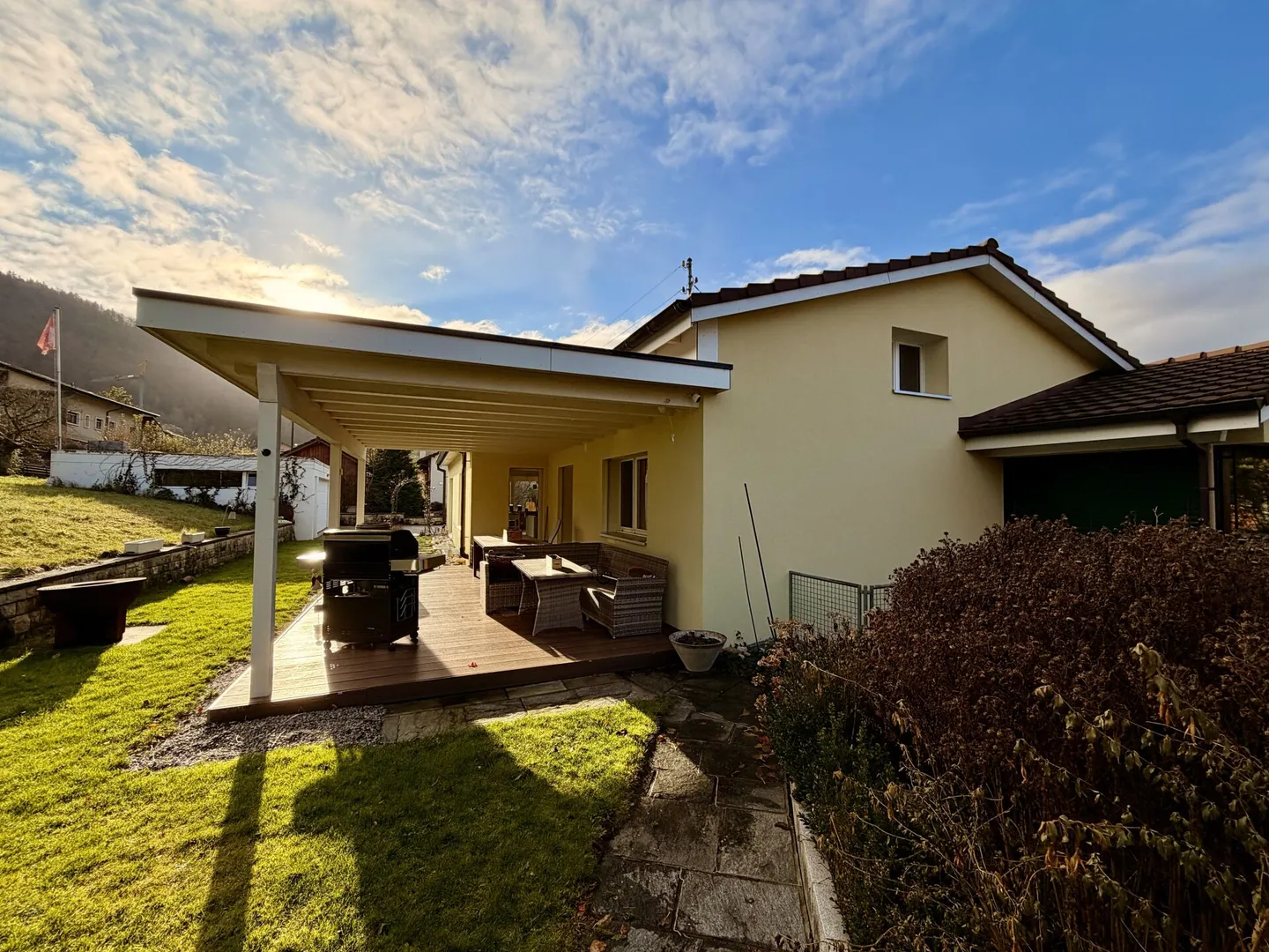 Wohnen im Grünen: Charmantes 5.5 ZImmer Einfamilienhaus mit grossem Grundstück - Foto 4 von 17