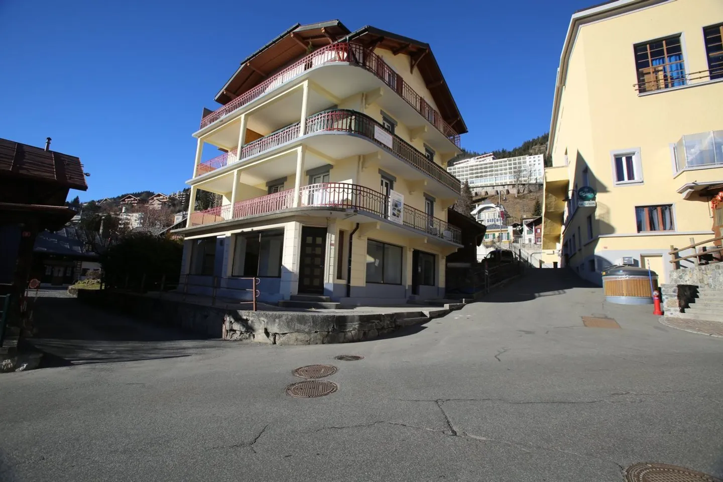 Edificio di rendimento 5.25%; Ideale per investitori! - Foto 1 di 20