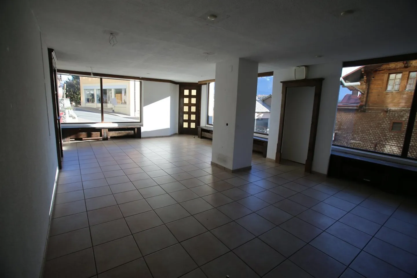Edificio di rendimento 5.25%; Ideale per investitori! - Foto 12 di 20