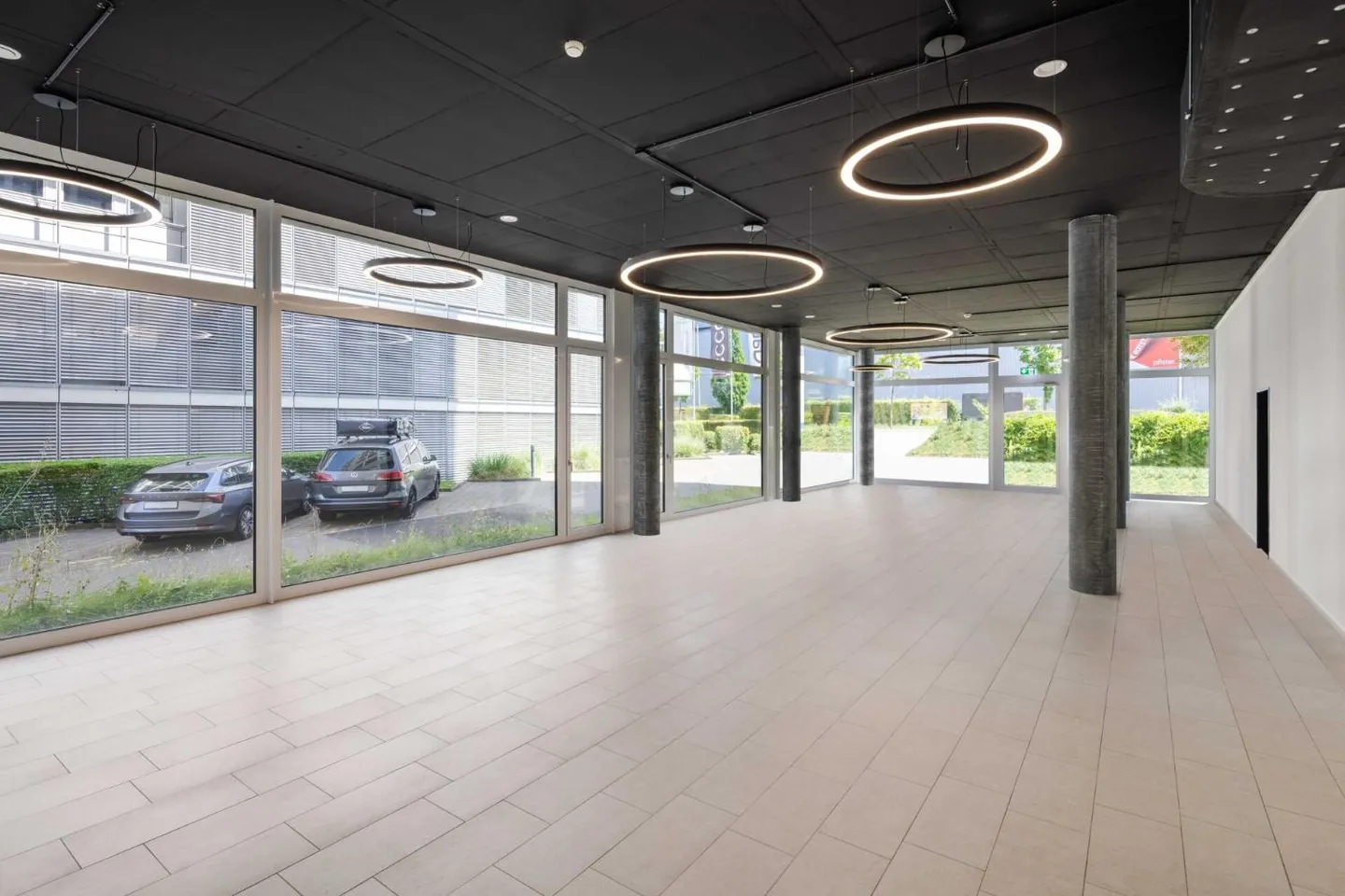 Modern Office Space in Spreitenbach - Photo 1 of 7