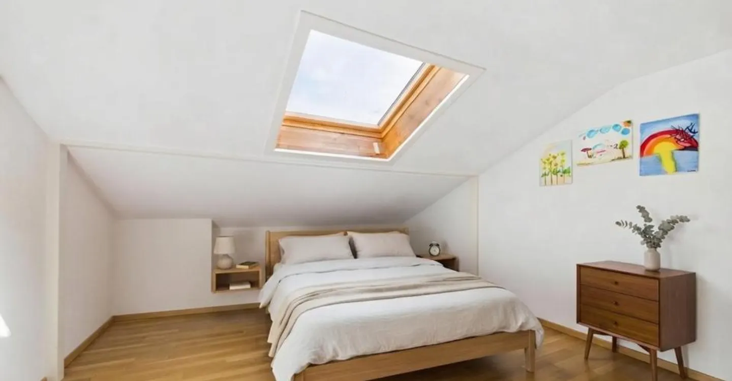 Maisonette Dream on Two Levels: Renovated with Underfloor Heating, Balconies and Parking Space - Photo 5 of 11