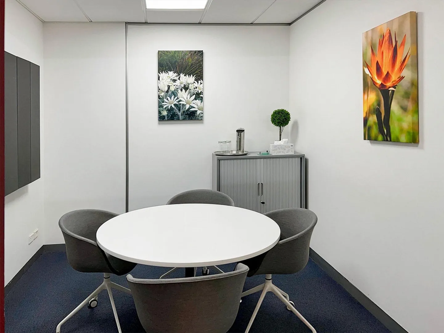 Coworking Access in Regus Spoom Kriens - Photo 3 of 9
