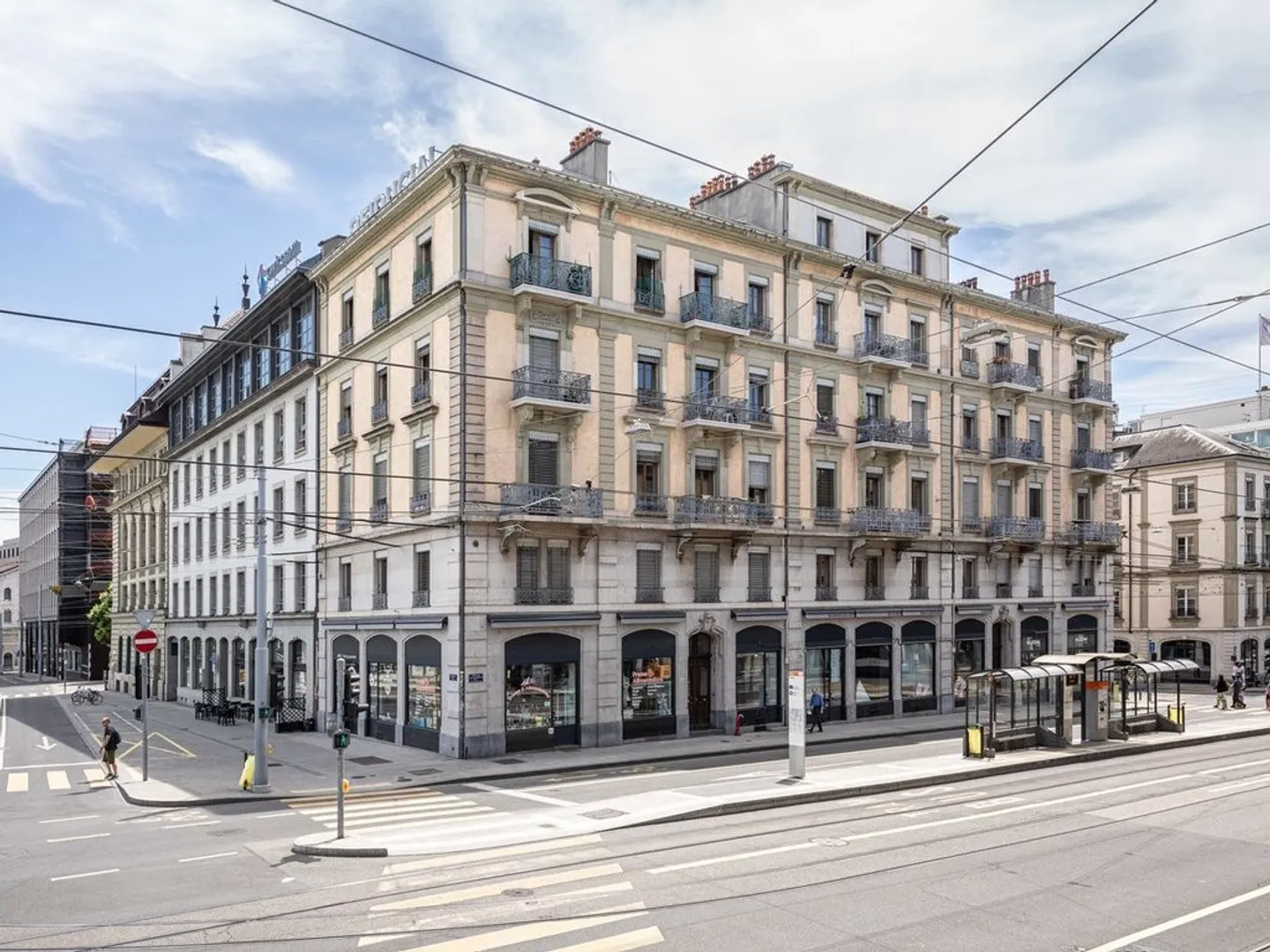 Affittare senza deposito - Ultimo piano in centro città - Foto 1 di 12