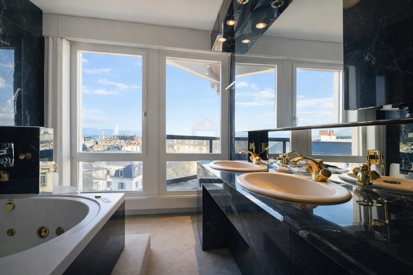 Appartement de Luxe avec Vue Panoramique - Photo 5 sur 6