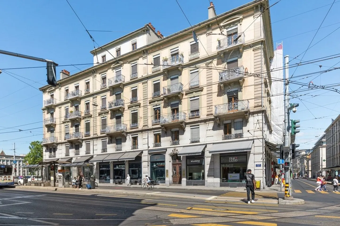 Affittare senza deposito - Ultimo piano in centro città - Foto 2 di 12