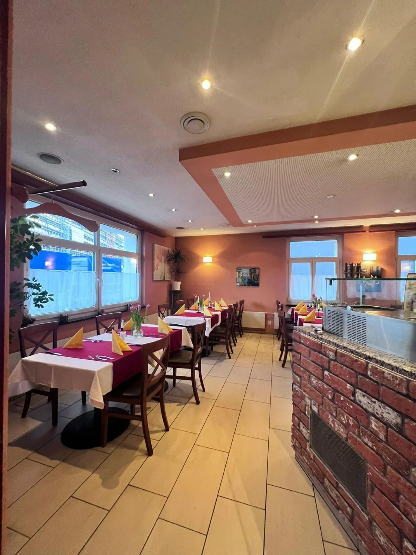 Investissement avec un avenir - entièrement loué et rénové - Photo 8 sur 15