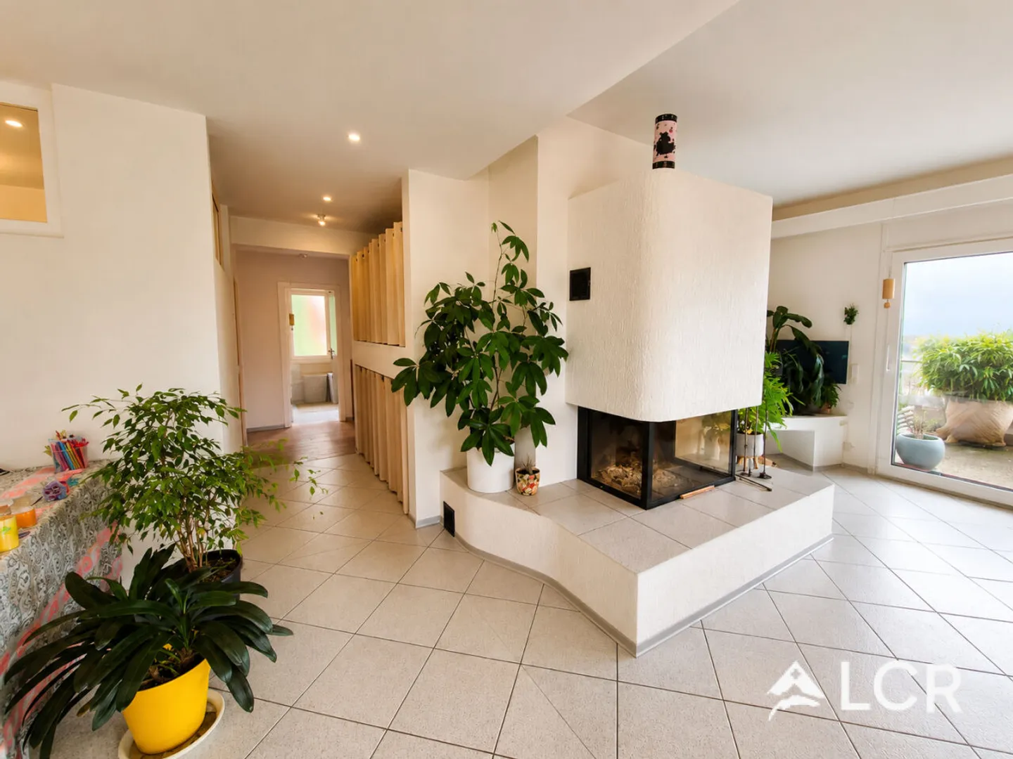 Appartamento con 5 stanze a Colombier - Foto 3 di 13
